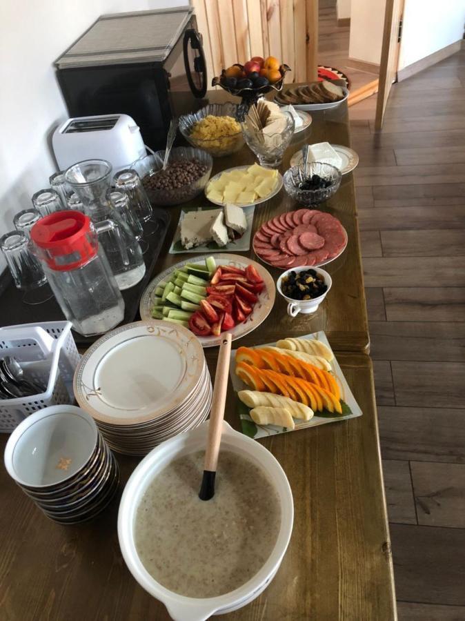 Kezgin Guest House Naryn ภายนอก รูปภาพ