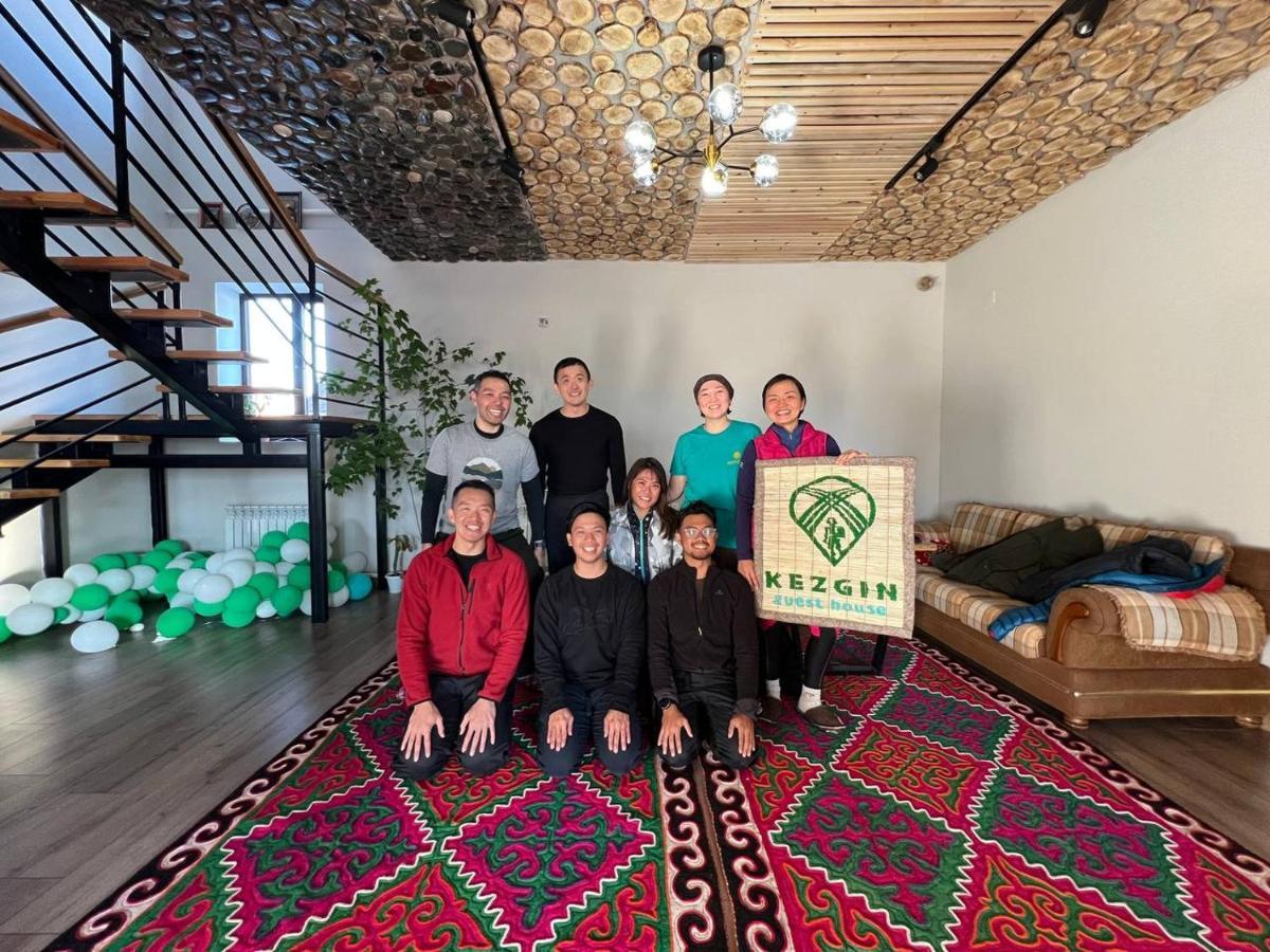 Kezgin Guest House Naryn ภายนอก รูปภาพ