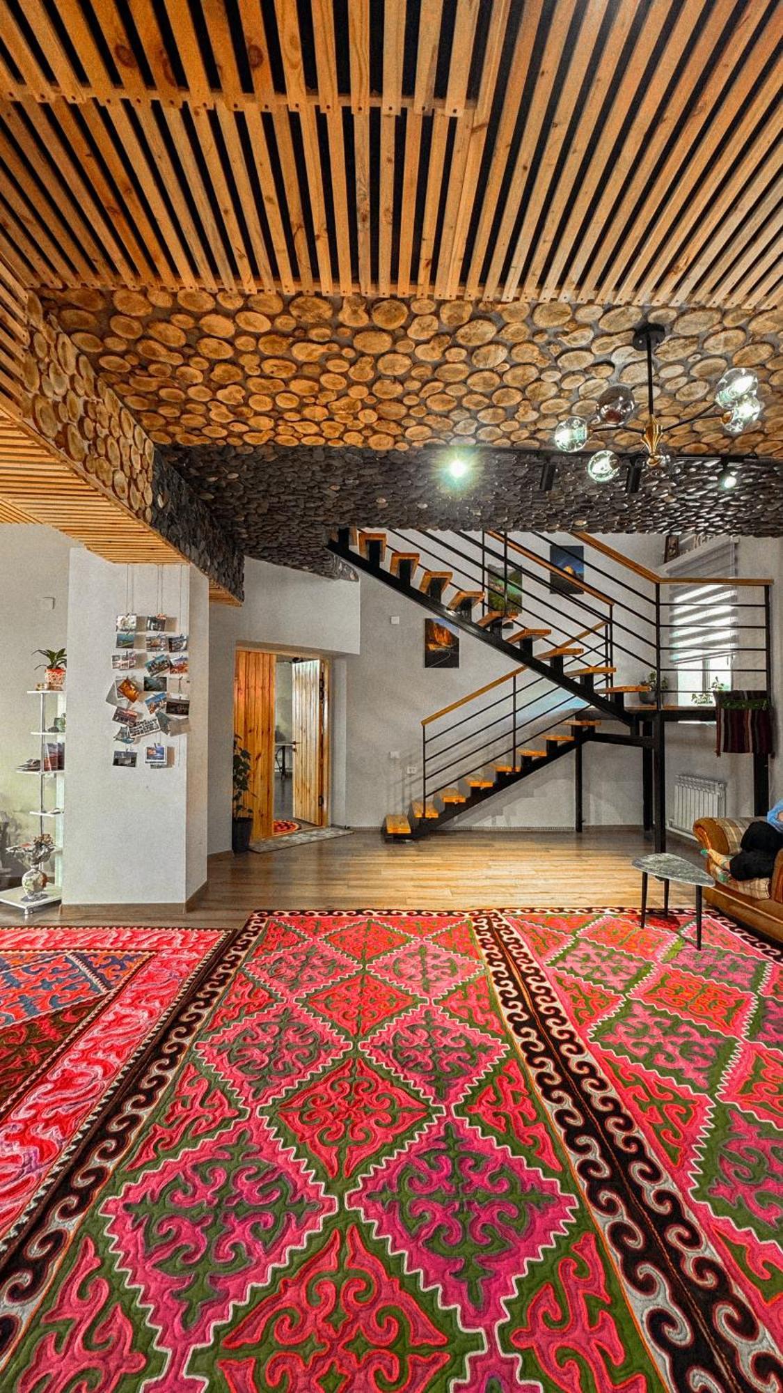 Kezgin Guest House Naryn ภายนอก รูปภาพ