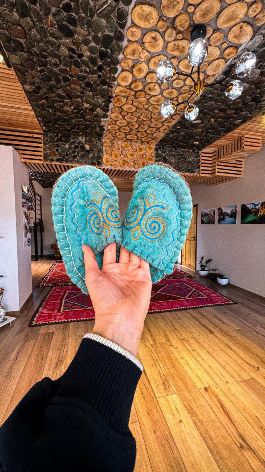 Kezgin Guest House Naryn ภายนอก รูปภาพ