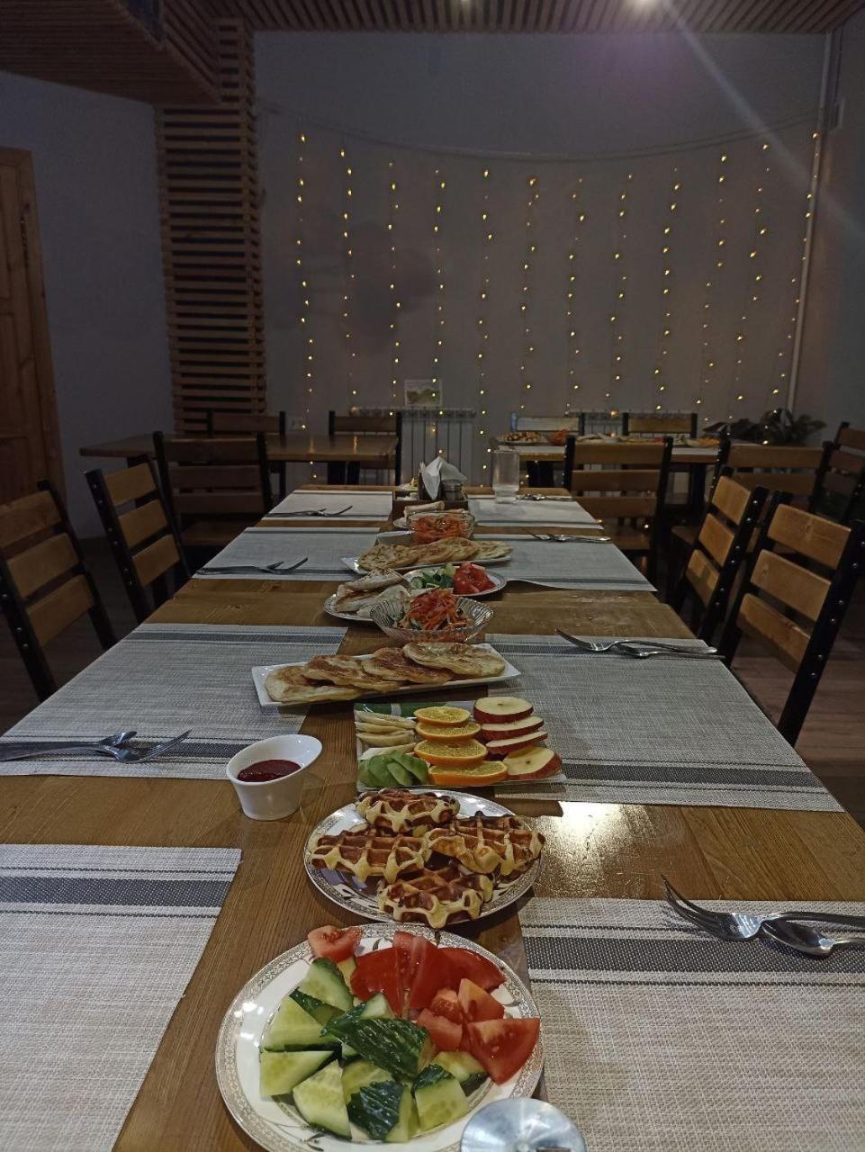 Kezgin Guest House Naryn ภายนอก รูปภาพ